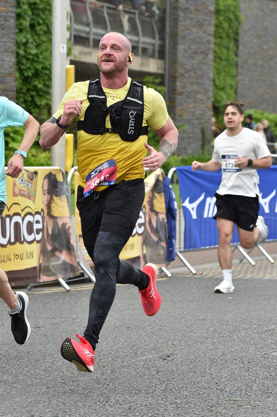 Julian racing the Swansea half marathon